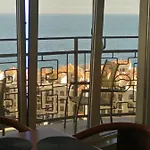 New In Arcadia Sea View Apartman