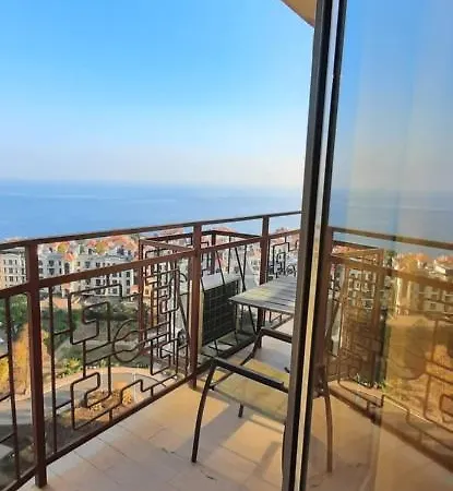 アパート New In Arcadia Sea View オデッサ