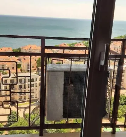 New In Arcadia Sea View Apartment *
