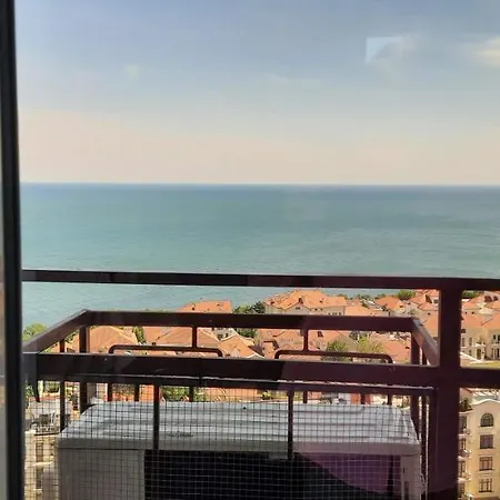 New In Arcadia Sea View Apartment