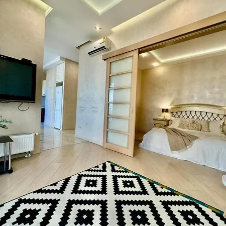 New In Arcadia Sea View