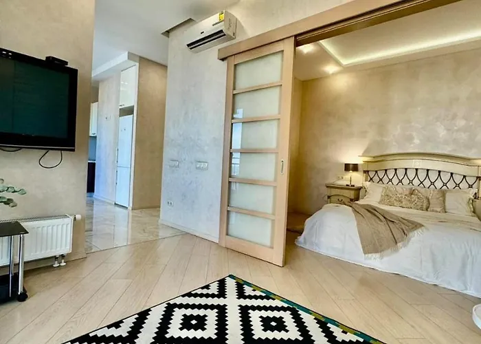 New In Arcadia Sea View