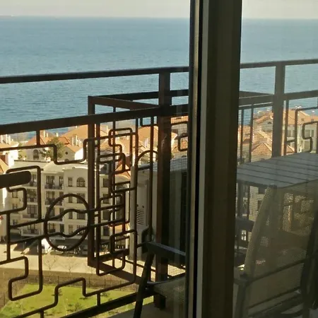 New In Arcadia Sea View 公寓