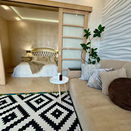 New In Arcadia Sea View *