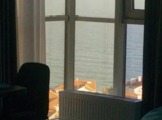 New In Arcadia Sea View *